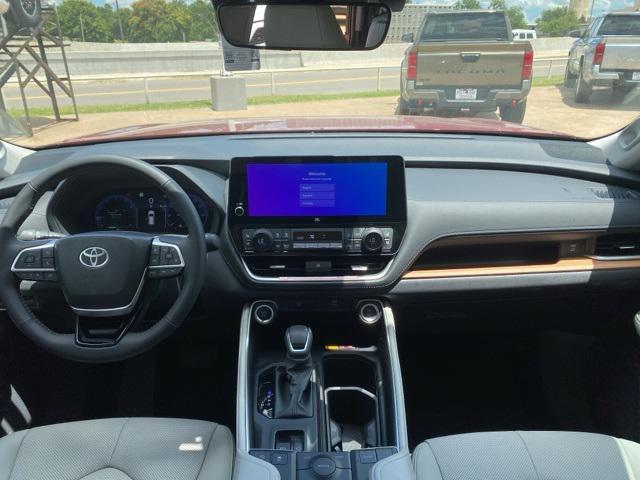 new 2025 Toyota Grand Highlander car, priced at $52,446