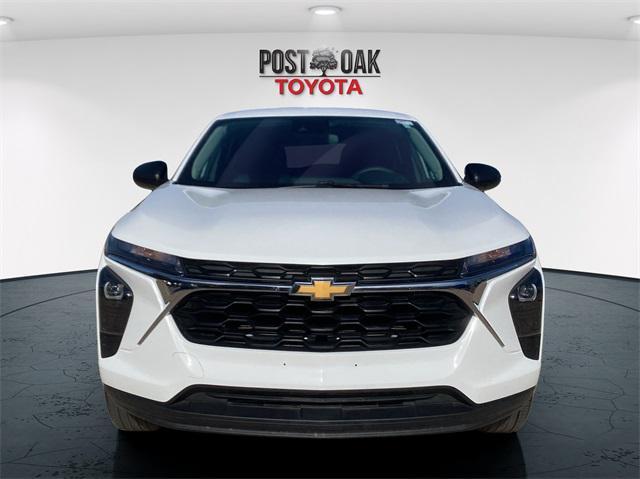 used 2025 Chevrolet Trax car, priced at $20,403