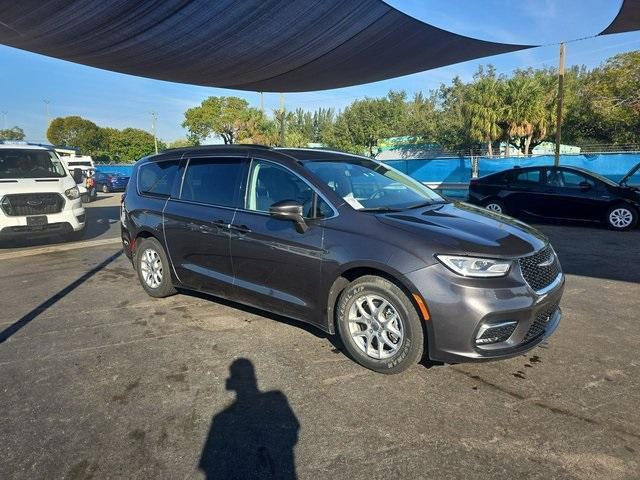 used 2022 Chrysler Pacifica car, priced at $21,784