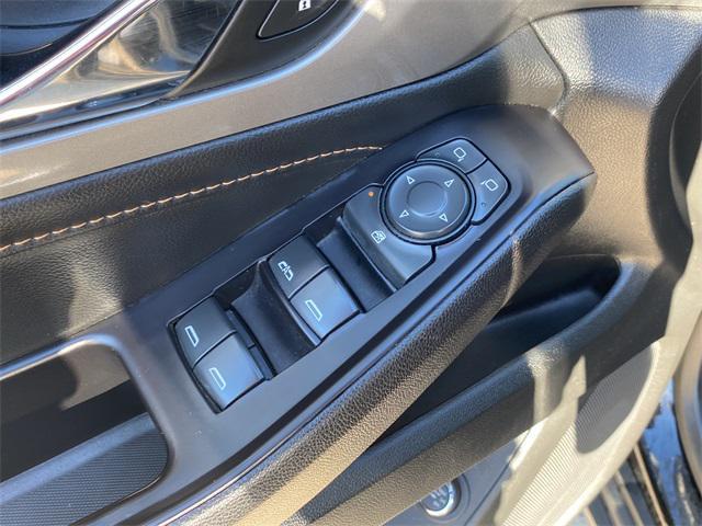 used 2020 Chevrolet Traverse car, priced at $16,287