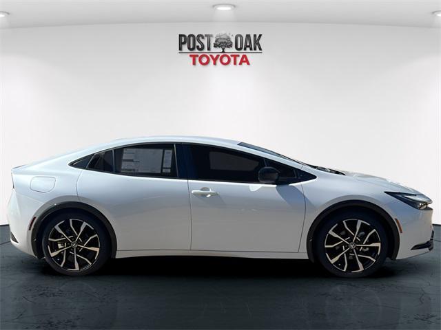 new 2026 Toyota Prius Plug-In Hybrid car, priced at $41,477