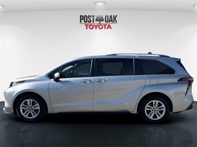 used 2021 Toyota Sienna car, priced at $39,776