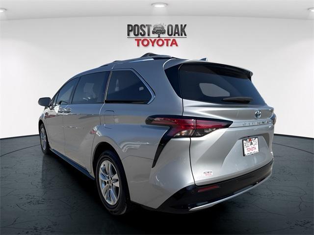 used 2021 Toyota Sienna car, priced at $39,776