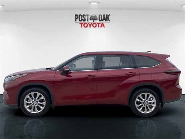 used 2024 Toyota Highlander car, priced at $44,420