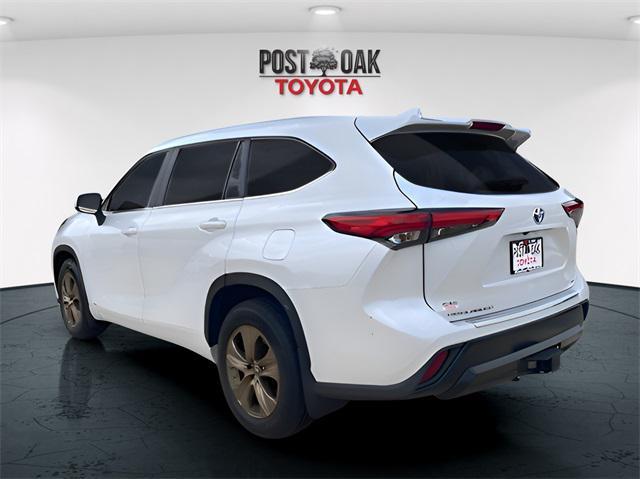 used 2023 Toyota Highlander Hybrid car, priced at $36,400