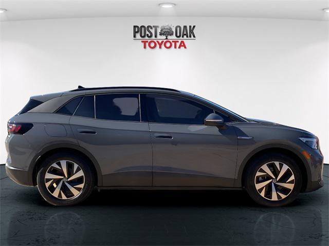 used 2023 Volkswagen ID.4 car, priced at $20,829