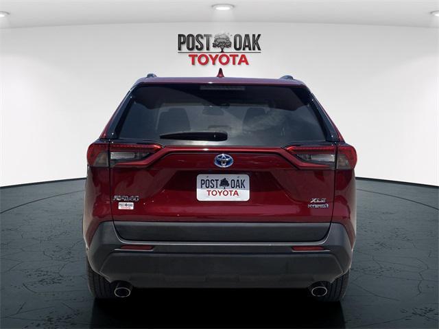 used 2022 Toyota RAV4 Hybrid car, priced at $28,900