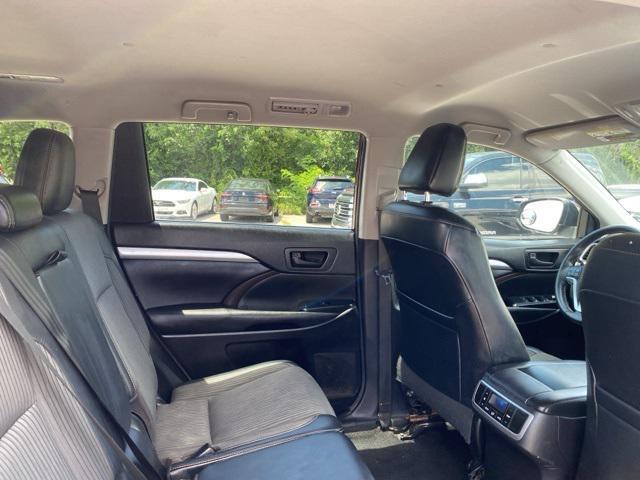 used 2018 Toyota Highlander car, priced at $15,750
