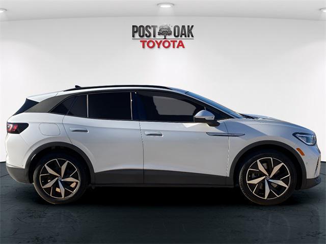 used 2023 Volkswagen ID.4 car, priced at $20,605