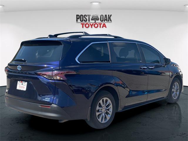 used 2024 Toyota Sienna car, priced at $40,664