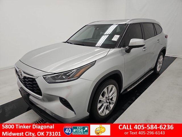 used 2022 Toyota Highlander car, priced at $38,799