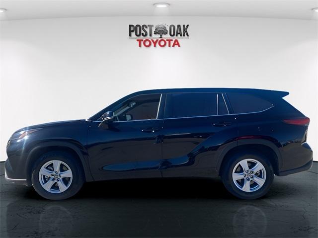 used 2023 Toyota Highlander car, priced at $30,365