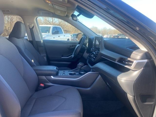 used 2023 Toyota Highlander car, priced at $30,365