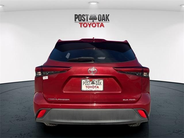 used 2020 Toyota Highlander car, priced at $23,557