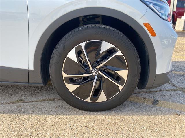 used 2022 Volkswagen ID.4 car, priced at $19,799