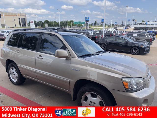 used 2006 Toyota Highlander car, priced at $9,499