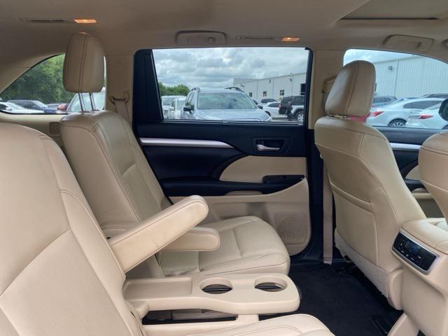 used 2016 Toyota Highlander car, priced at $19,349