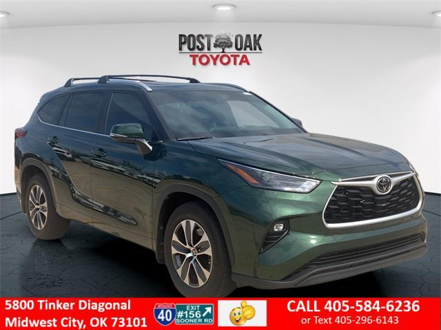 used 2023 Toyota Highlander car, priced at $36,000