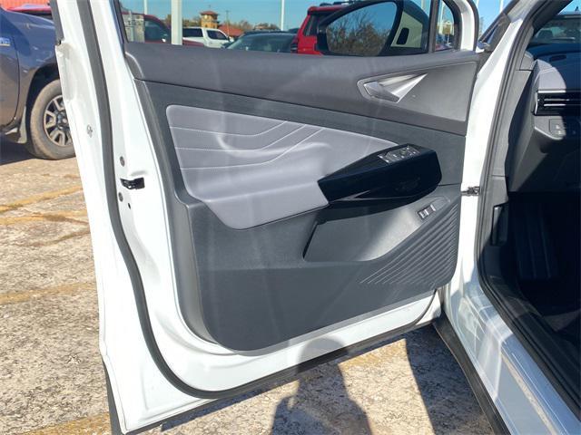 used 2023 Volkswagen ID.4 car, priced at $18,137