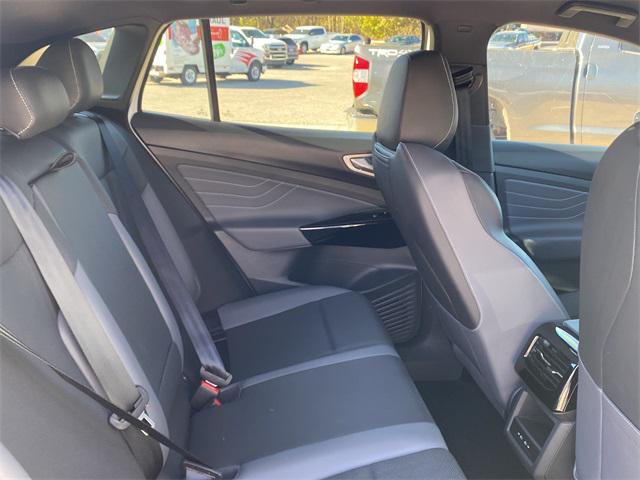 used 2023 Volkswagen ID.4 car, priced at $18,137