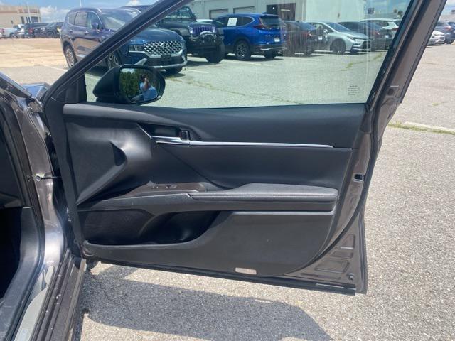 used 2024 Toyota Camry Hybrid car, priced at $32,450