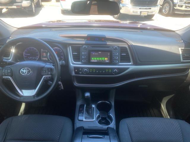 used 2018 Toyota Highlander car, priced at $19,499
