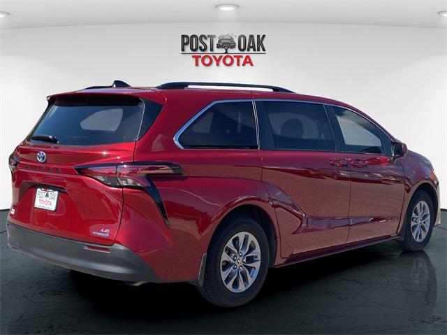 used 2022 Toyota Sienna car, priced at $35,500