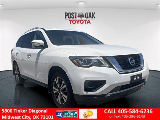 used 2017 Nissan Pathfinder car, priced at $10,999