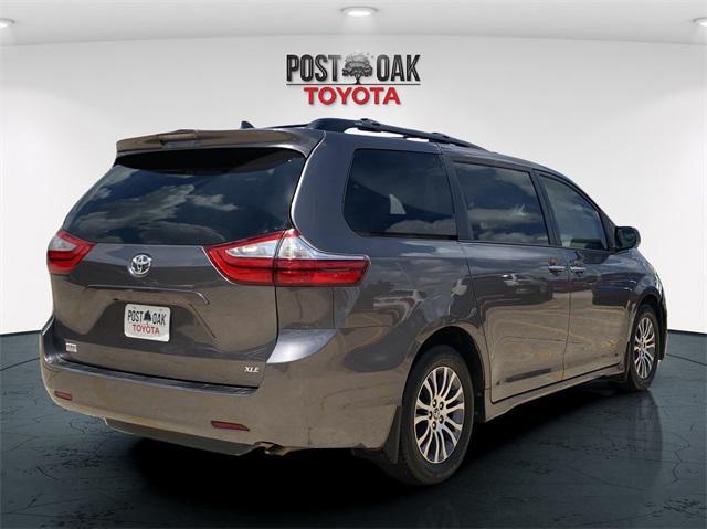 used 2018 Toyota Sienna car, priced at $18,999