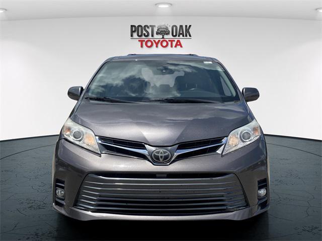 used 2018 Toyota Sienna car, priced at $18,999