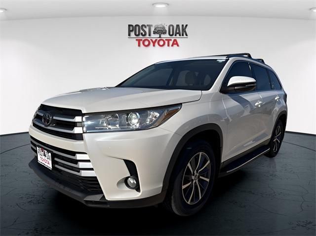 used 2019 Toyota Highlander car, priced at $23,251