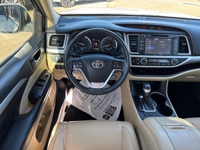 used 2019 Toyota Highlander car, priced at $23,251