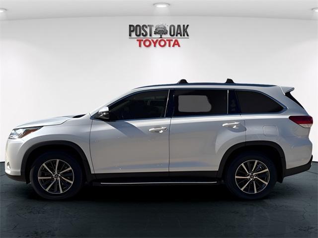 used 2019 Toyota Highlander car, priced at $23,251