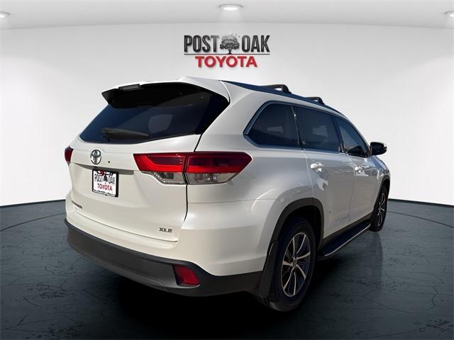 used 2019 Toyota Highlander car, priced at $23,251