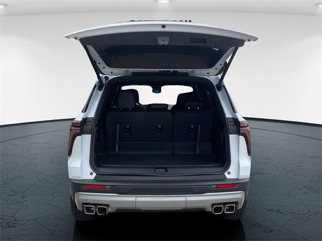 used 2026 Chevrolet Traverse car, priced at $48,910