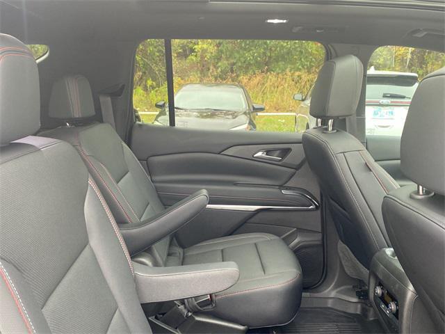 used 2026 Chevrolet Traverse car, priced at $48,910