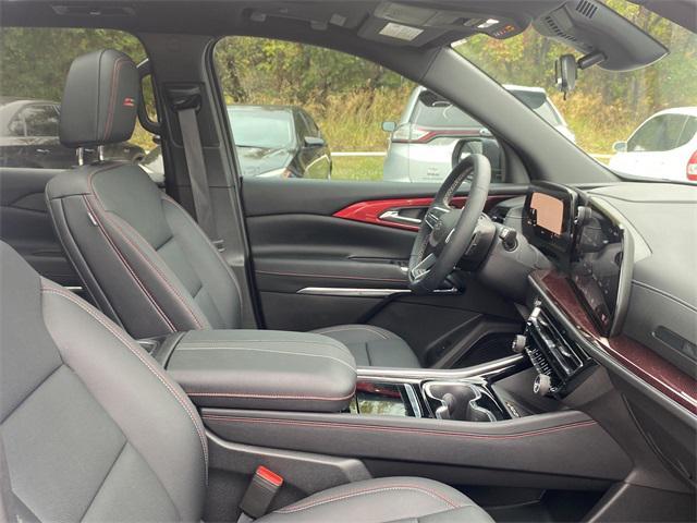 used 2026 Chevrolet Traverse car, priced at $48,910