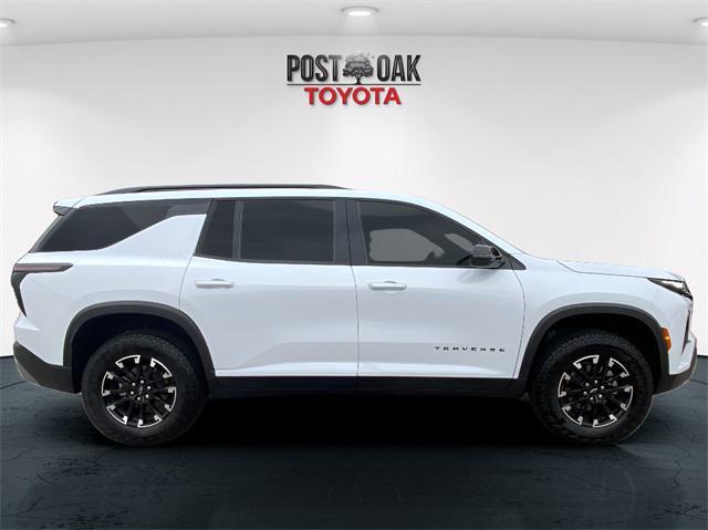 used 2026 Chevrolet Traverse car, priced at $48,910