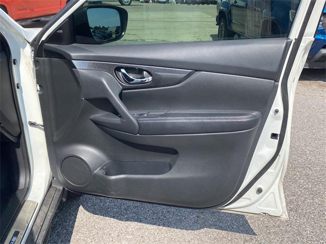 used 2017 Nissan Rogue car, priced at $12,686