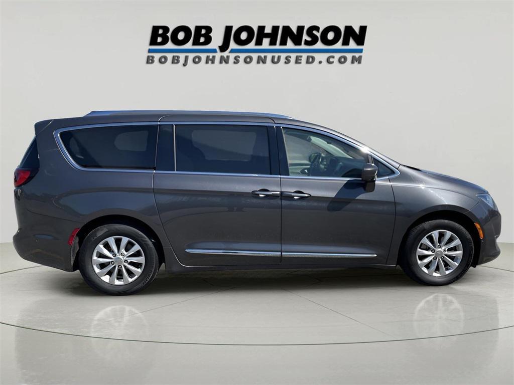 used 2018 Chrysler Pacifica car, priced at $14,497