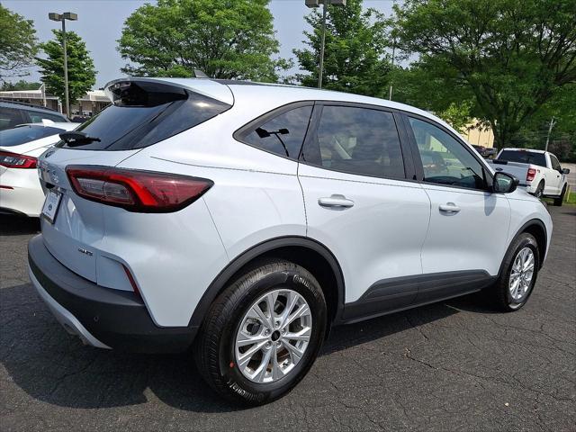 new 2025 Ford Escape car, priced at $30,909