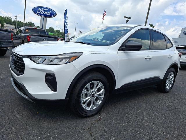 new 2025 Ford Escape car, priced at $30,298