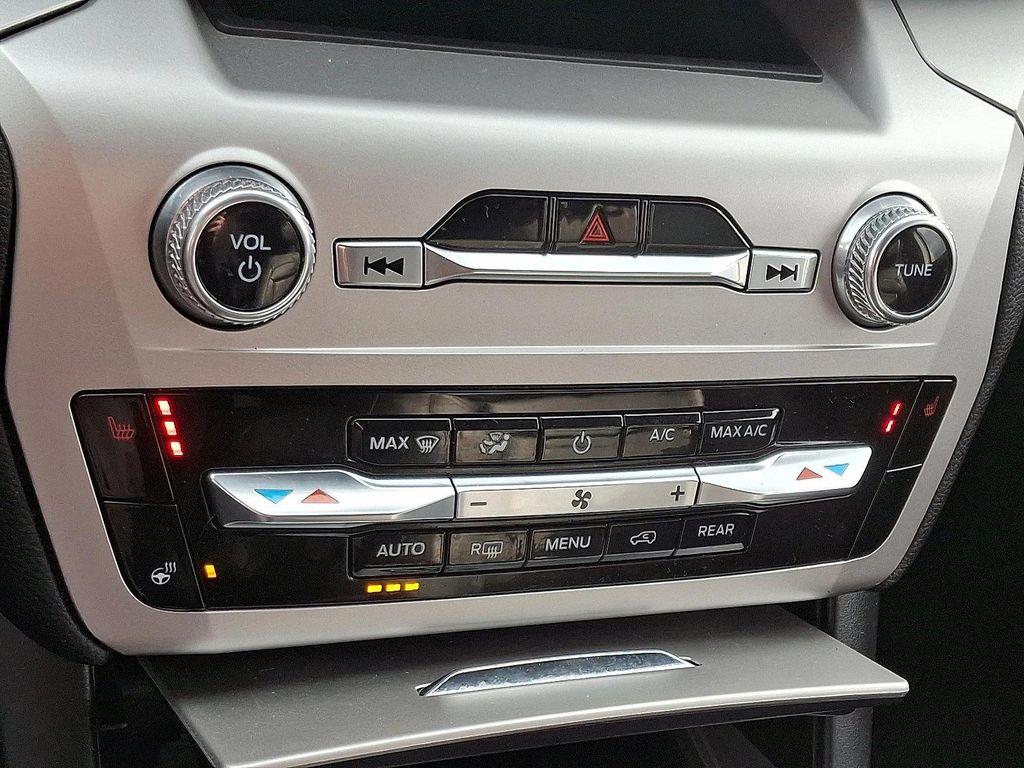 used 2022 Ford Explorer car, priced at $27,500