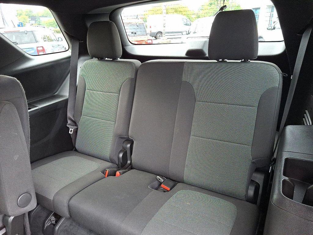 used 2023 Chevrolet Traverse car, priced at $29,500