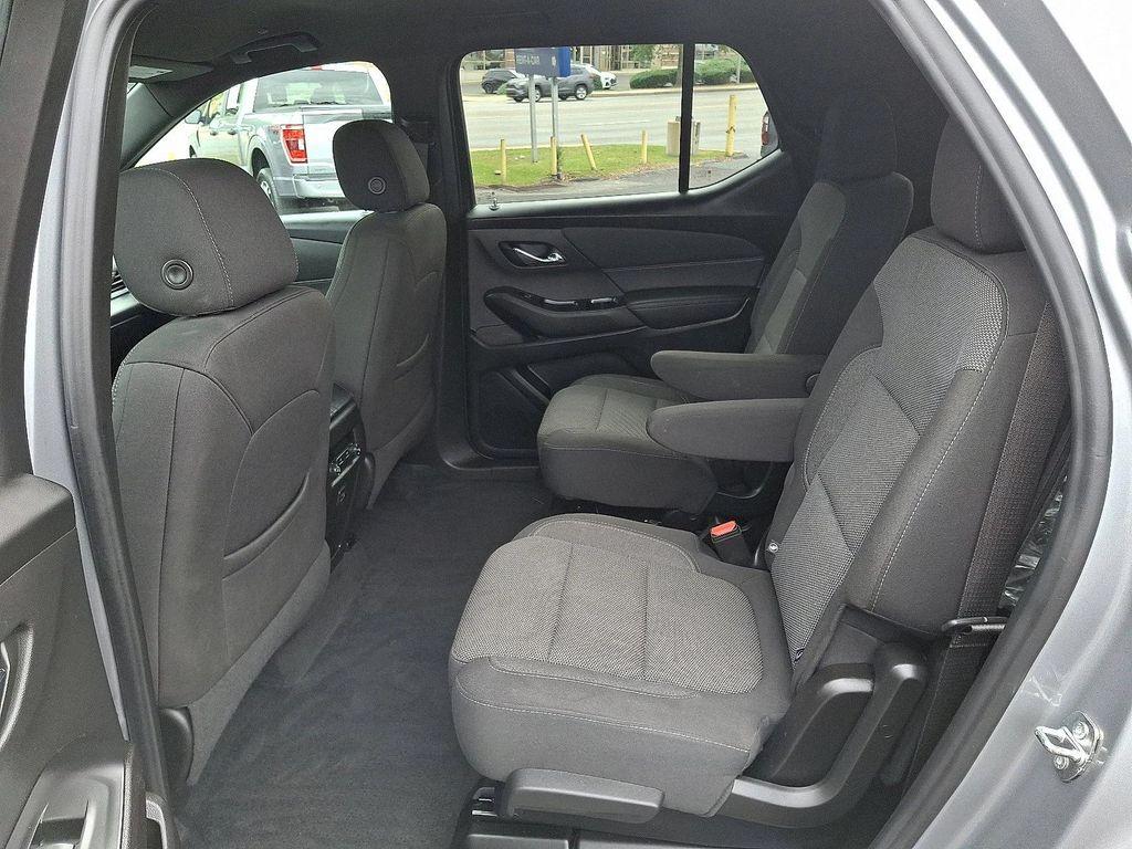 used 2023 Chevrolet Traverse car, priced at $29,500