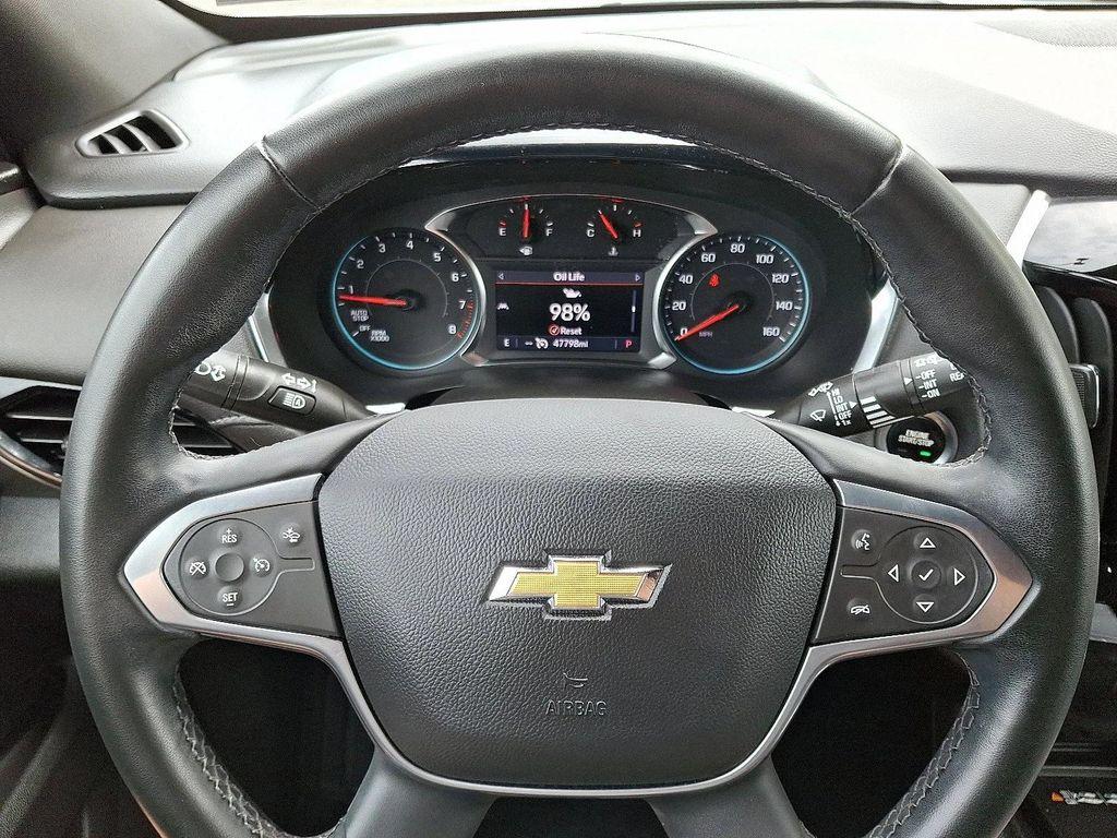 used 2023 Chevrolet Traverse car, priced at $29,500