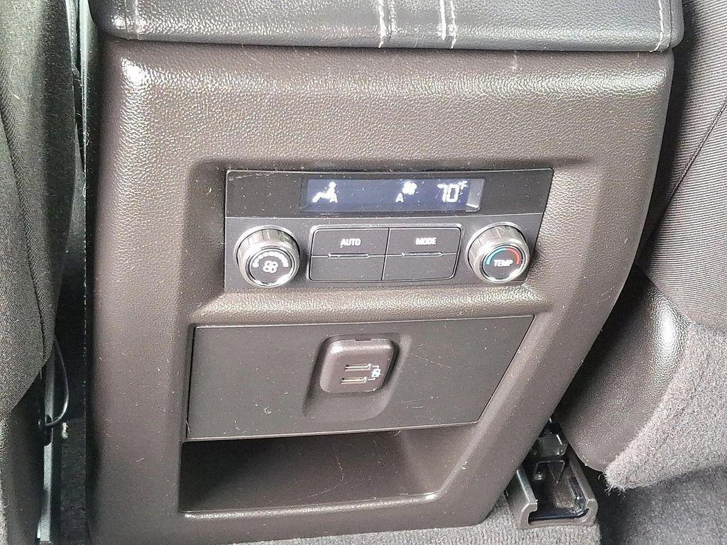 used 2023 Chevrolet Traverse car, priced at $29,500