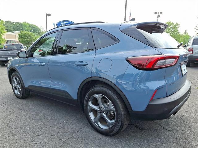 new 2025 Ford Escape car, priced at $33,481