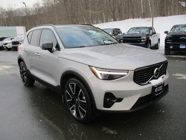 used 2023 Volvo XC40 car, priced at $29,995