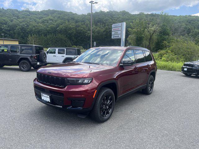 new 2025 Jeep Grand Cherokee L car, priced at $49,225